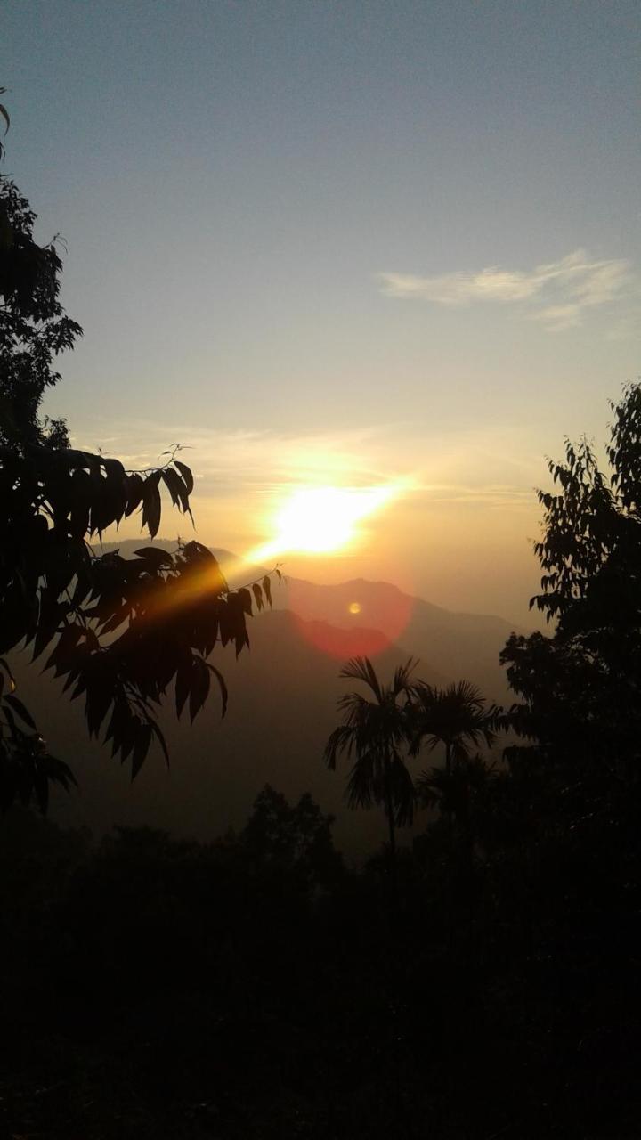 Sun View Resort Kithalella Bagian luar foto