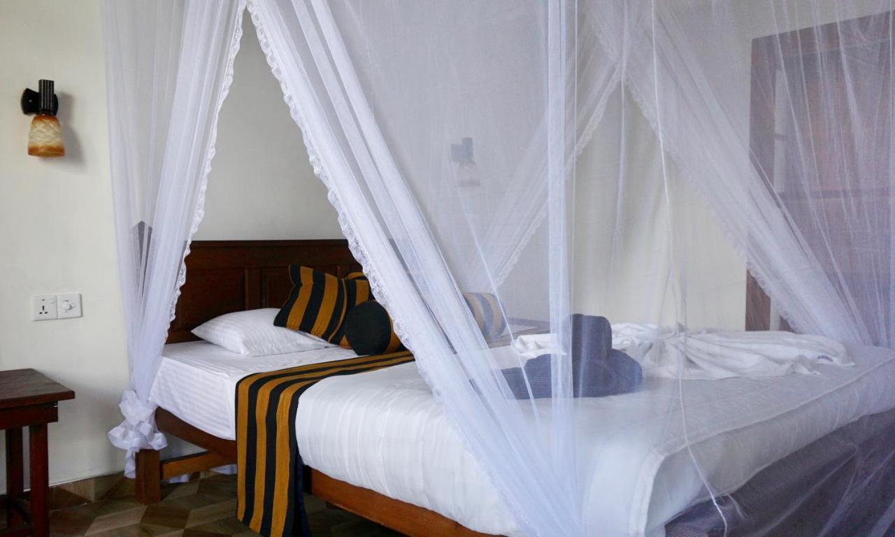 Sun View Resort Kithalella Bagian luar foto