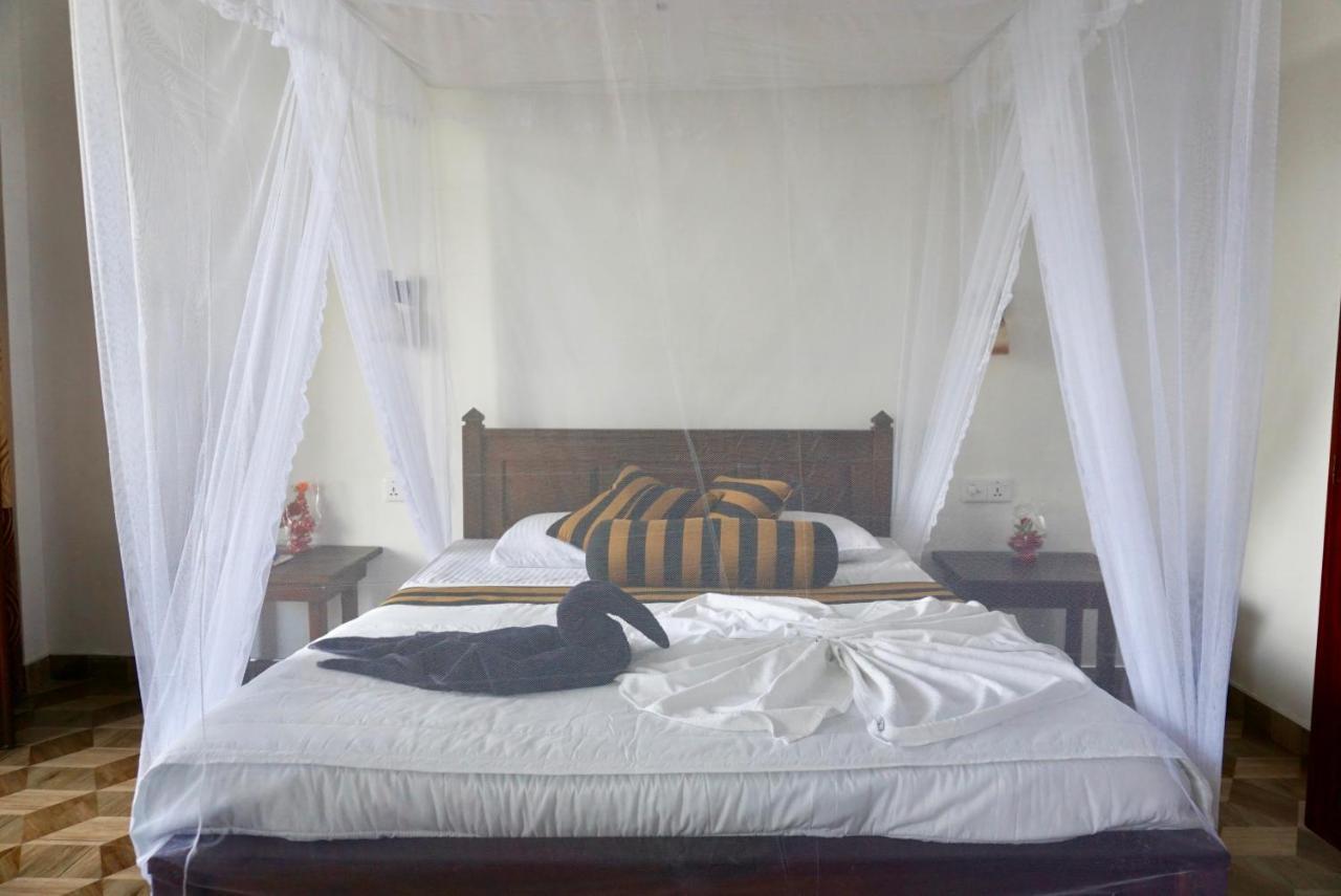 Sun View Resort Kithalella Bagian luar foto